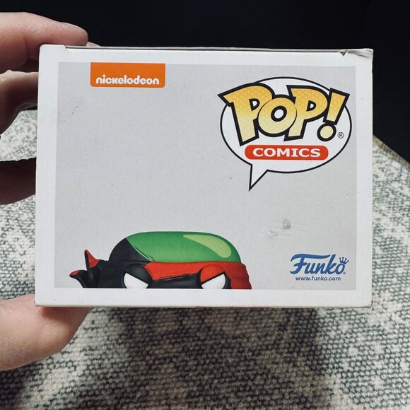 Funko Pop! Comics- TMNT, Leonardo# 32 Black and White Chase - Picture 3 of 9